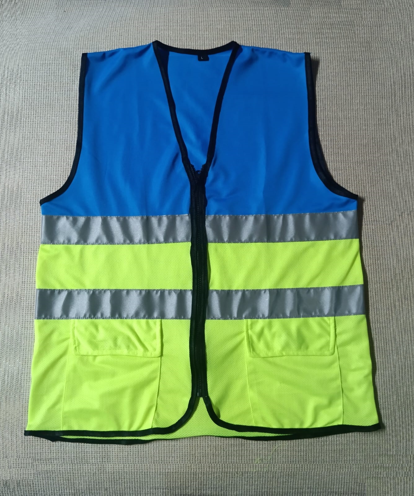 Exclusive Collection Two Pocket Apron APR053