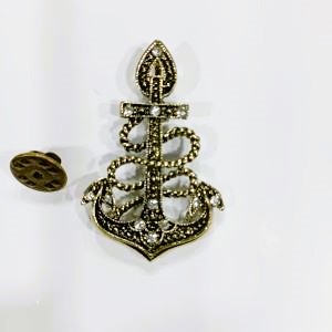 Coat pin Stone is attached Exclusive design and Best Quality Metal T012