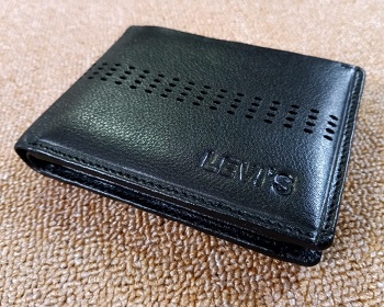 Levis 100% Genuine Leather Wallet BLACK2