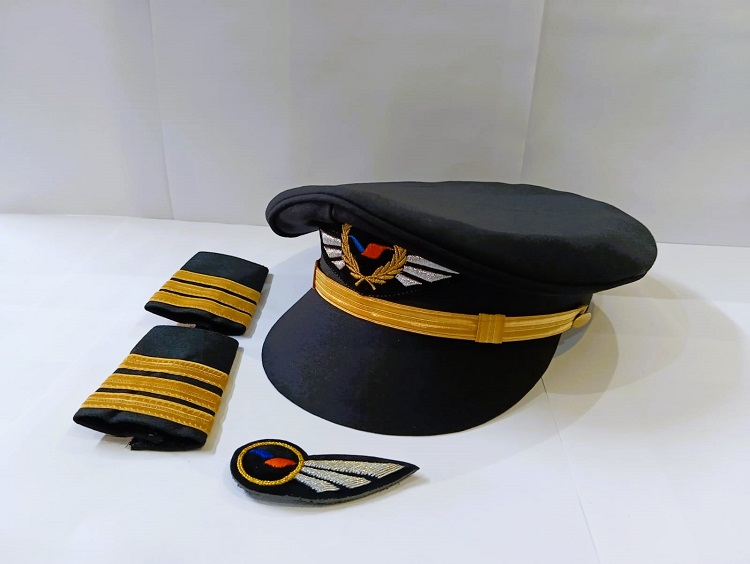 NOVOAIR First Officer Hat Apulates Wings for Men & Women three pcs package PILOT0011