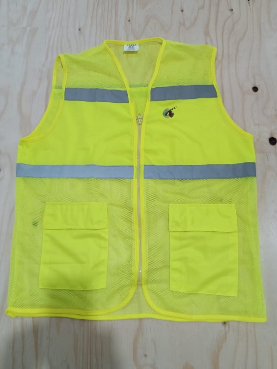 Exclusive Collection Qatar Airways Green Yellow Semi Net Apron Two Pockets APR060