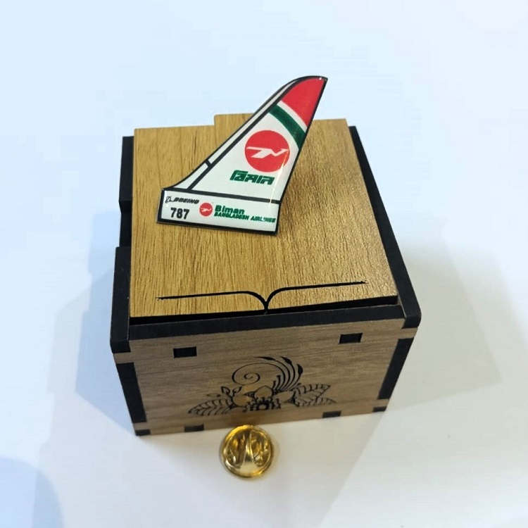 Biman Wings Coat pin in Brass and lamination with Box BW002