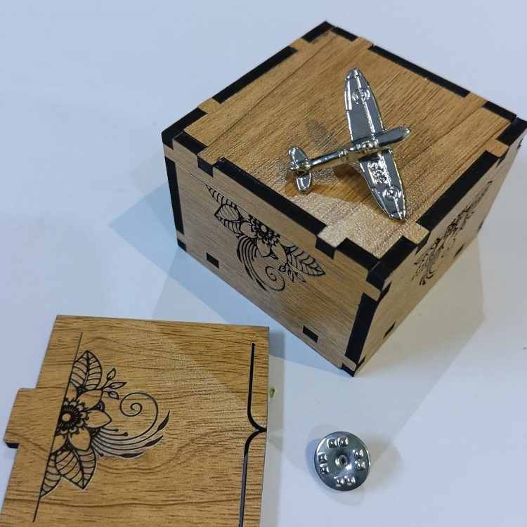 Coat pin Silver color Best Quality Metal with Box ET003