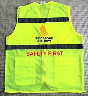 Singapore Airlines Exclusive Collection Green Yellow Semi Net Apron Two Pockets VEST067