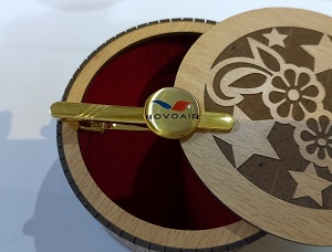 NOVOAIR AIRLINES LOGO Tie Clip in Brass and lamination with Box CT006