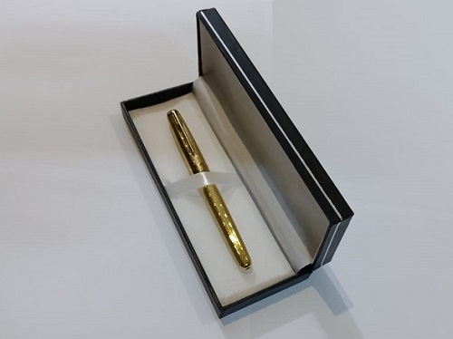 Parker IM Golden GT Rollerball Pen GPEN1888
